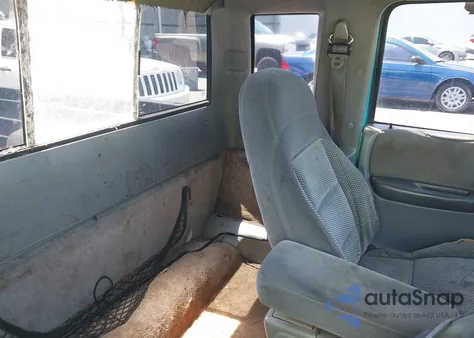 1993 Ford Ranger Super Cab from USA, damaged, VIN 1FTCR14XXPPA81400